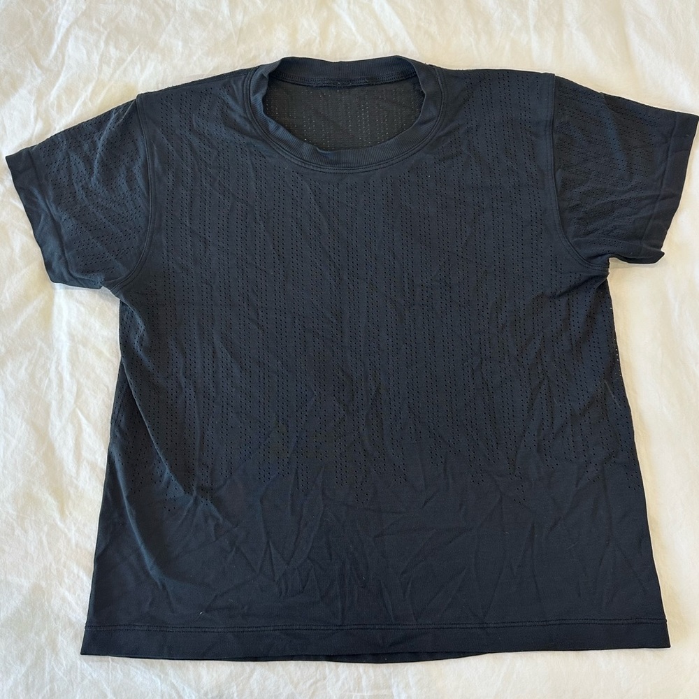 Lululemon Mesh Cropped Tee